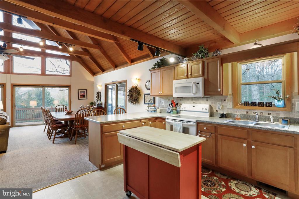 80 PURPLE FINCH LANE