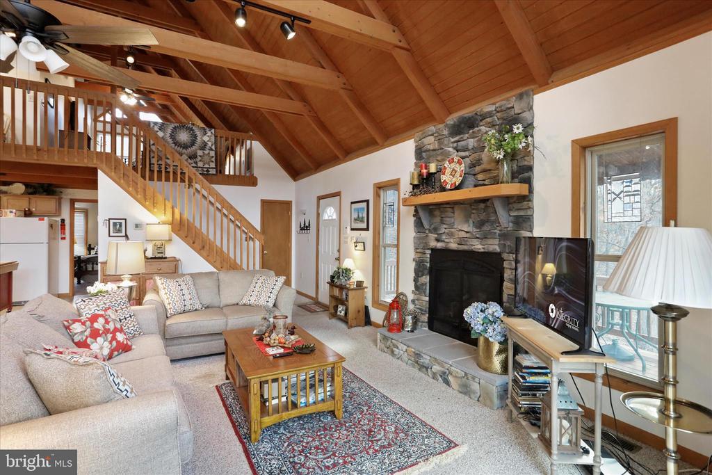 80 PURPLE FINCH LANE