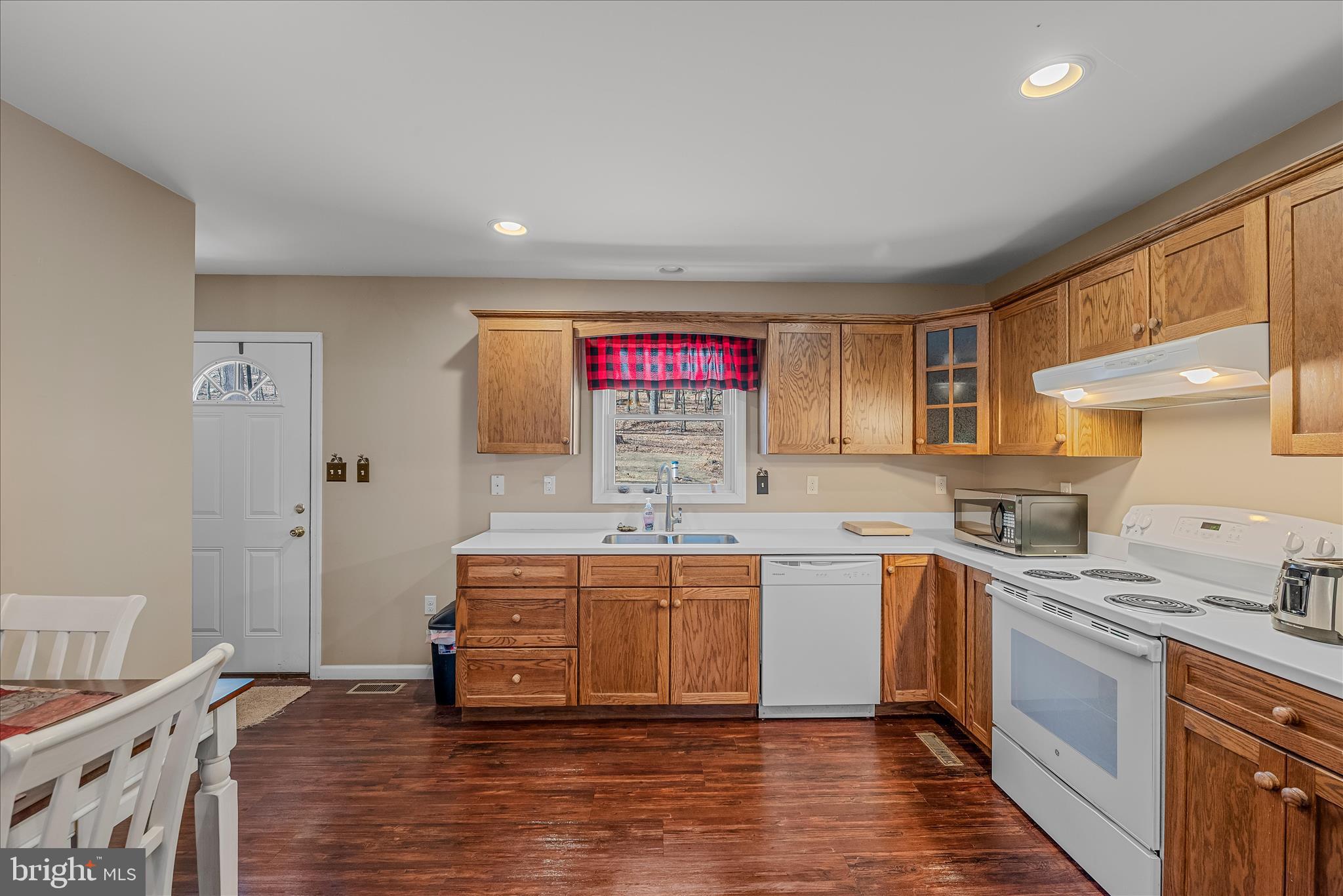 2910 MILO SCHOOL ROAD