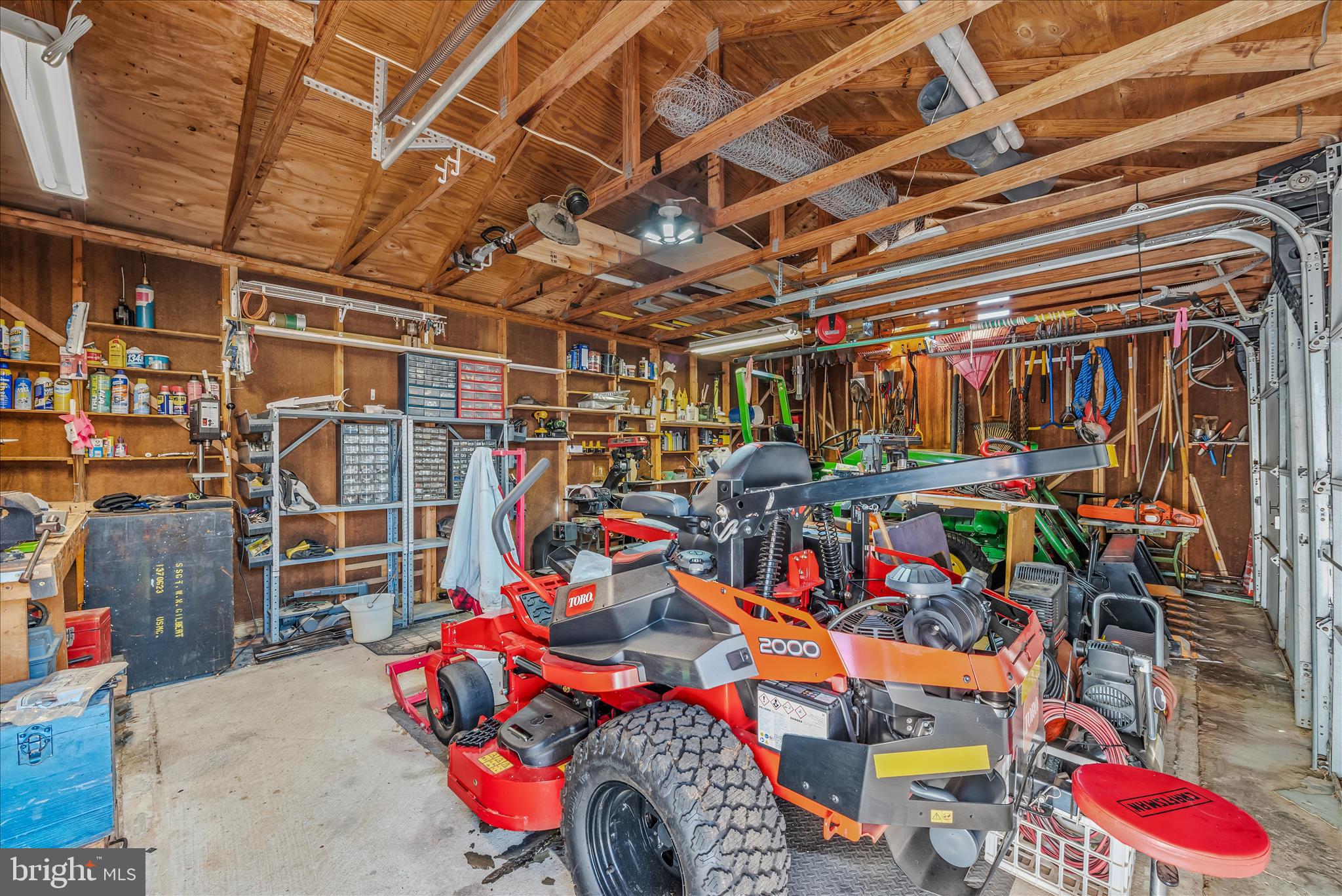 2431 HIGHLAND RIDGE ROAD