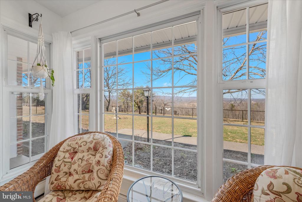 2431 HIGHLAND RIDGE ROAD