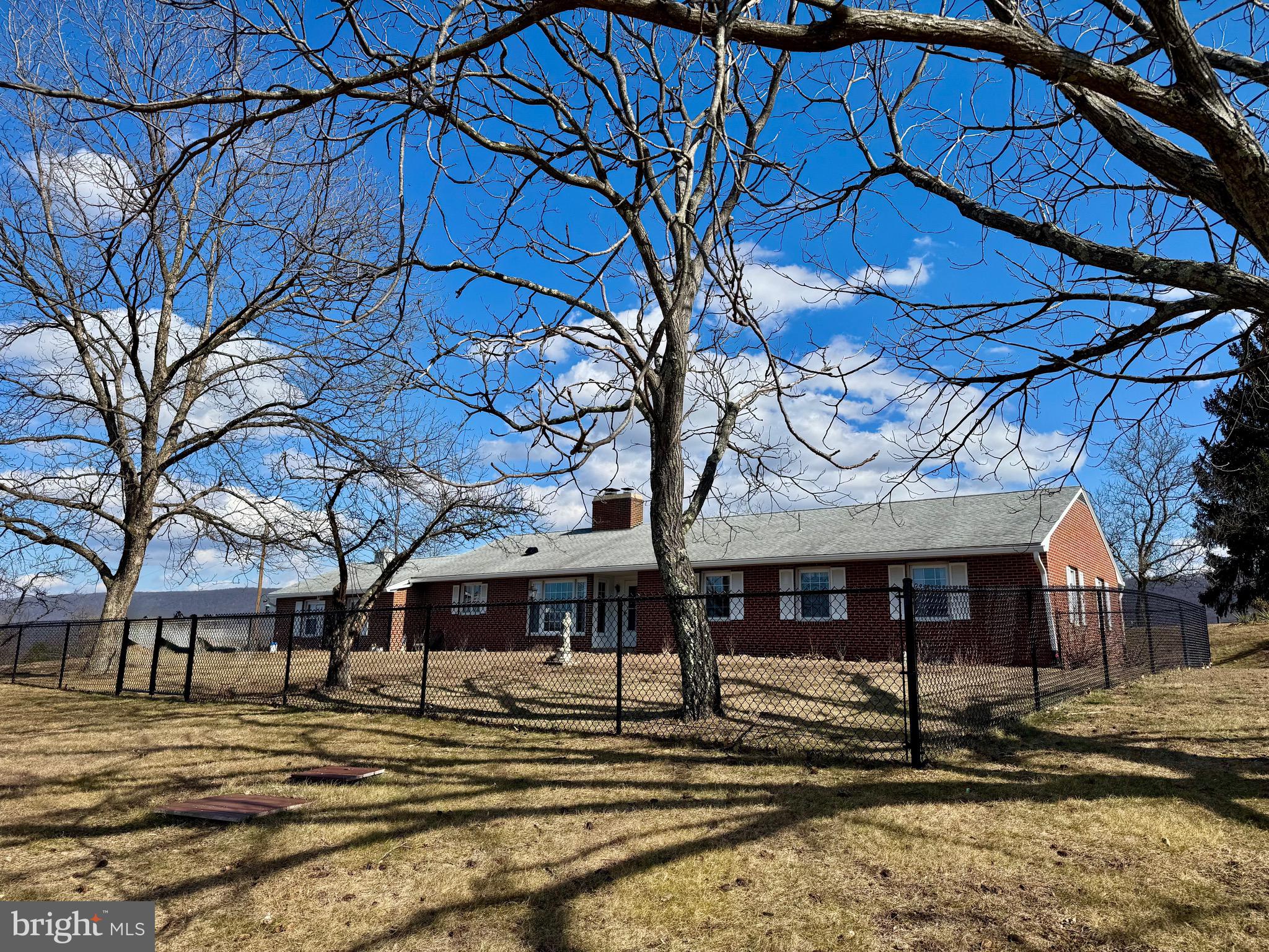 2431 HIGHLAND RIDGE ROAD