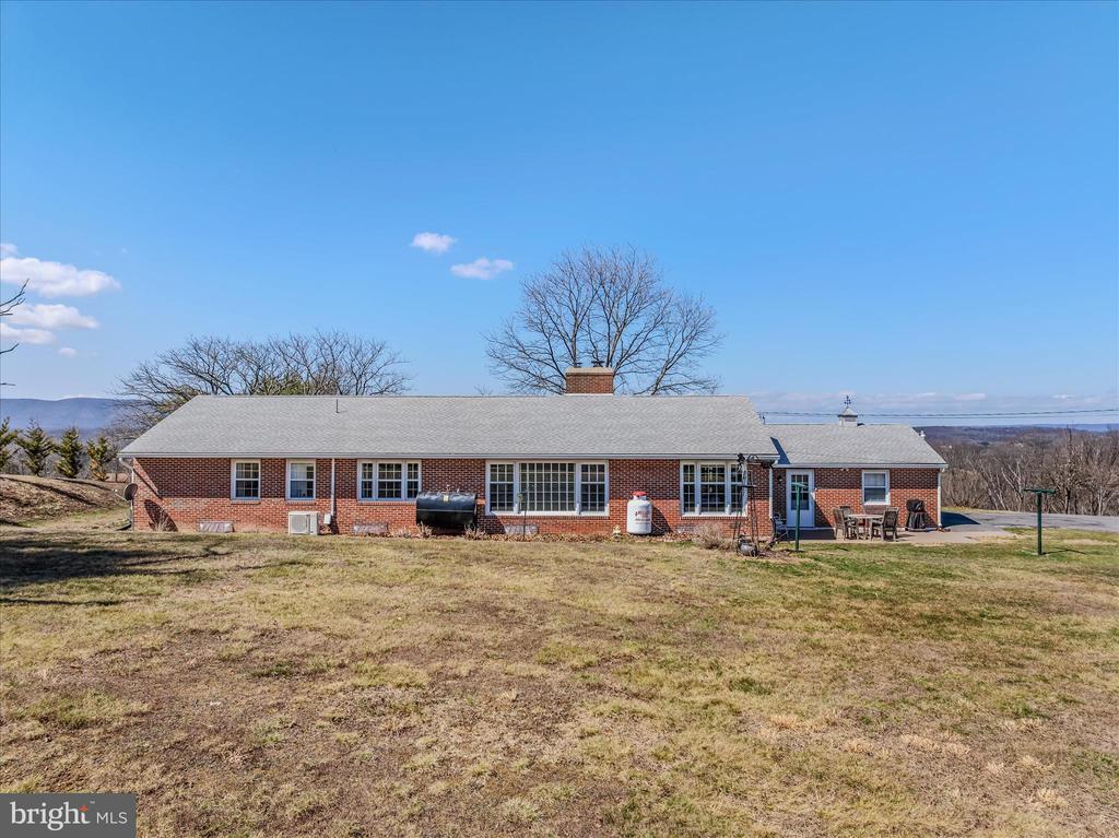 2431 HIGHLAND RIDGE ROAD
