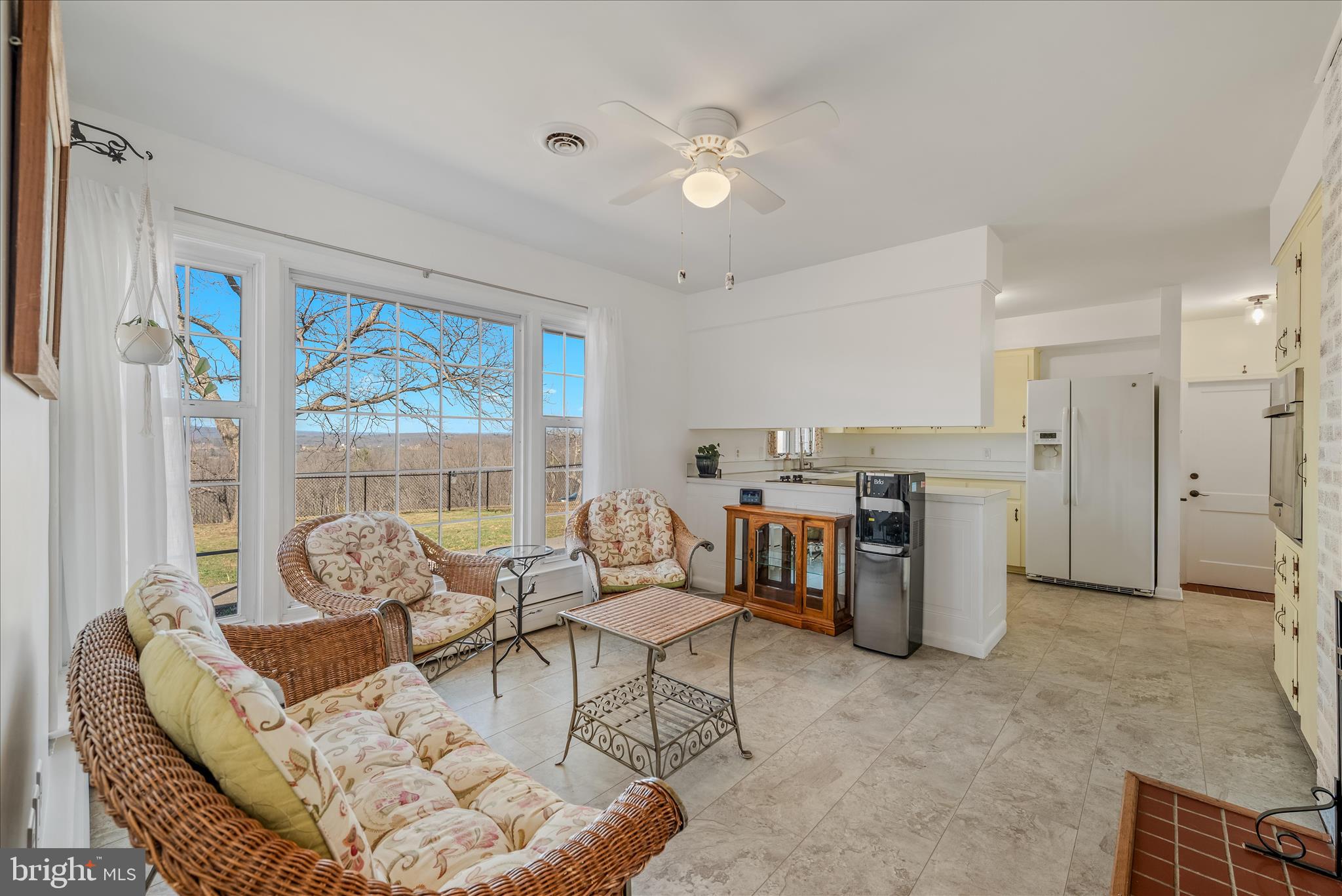 2431 HIGHLAND RIDGE ROAD