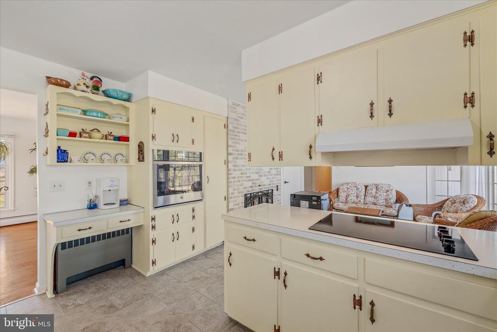 2431 HIGHLAND RIDGE ROAD