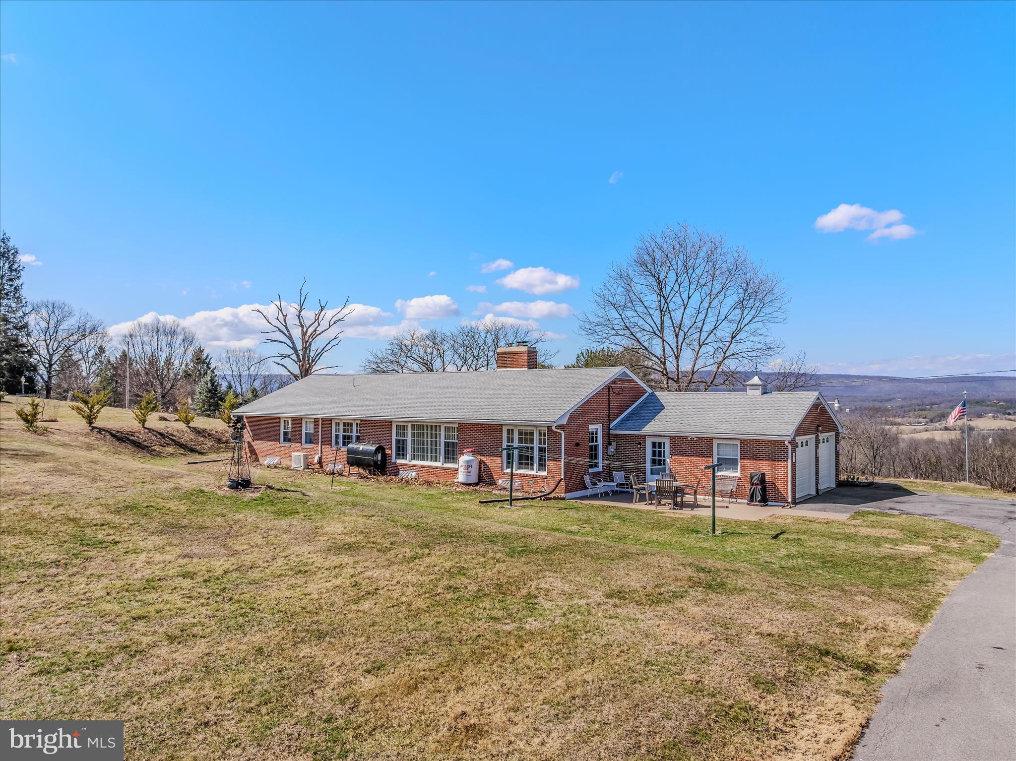 2431 HIGHLAND RIDGE ROAD