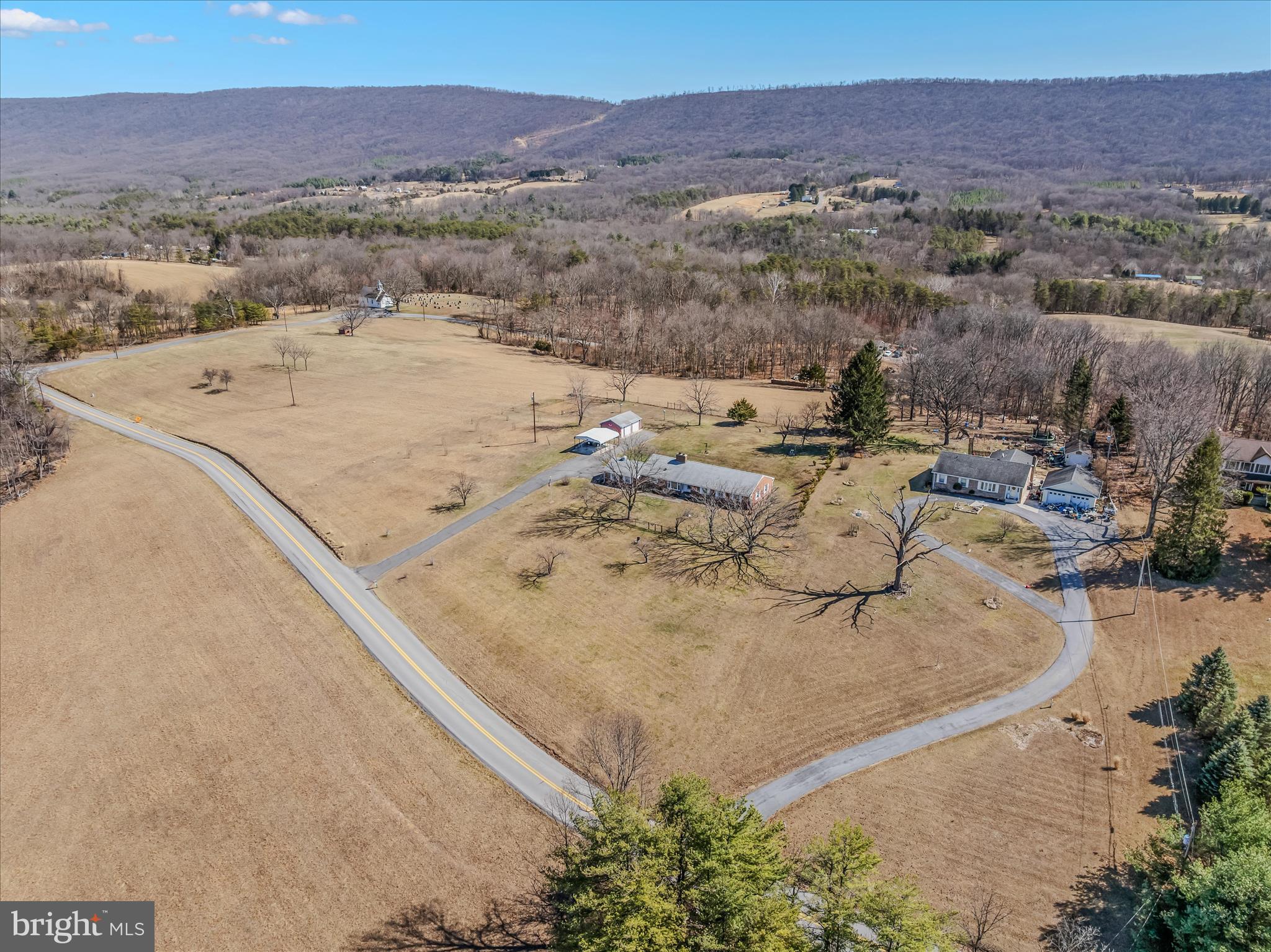 2431 HIGHLAND RIDGE ROAD