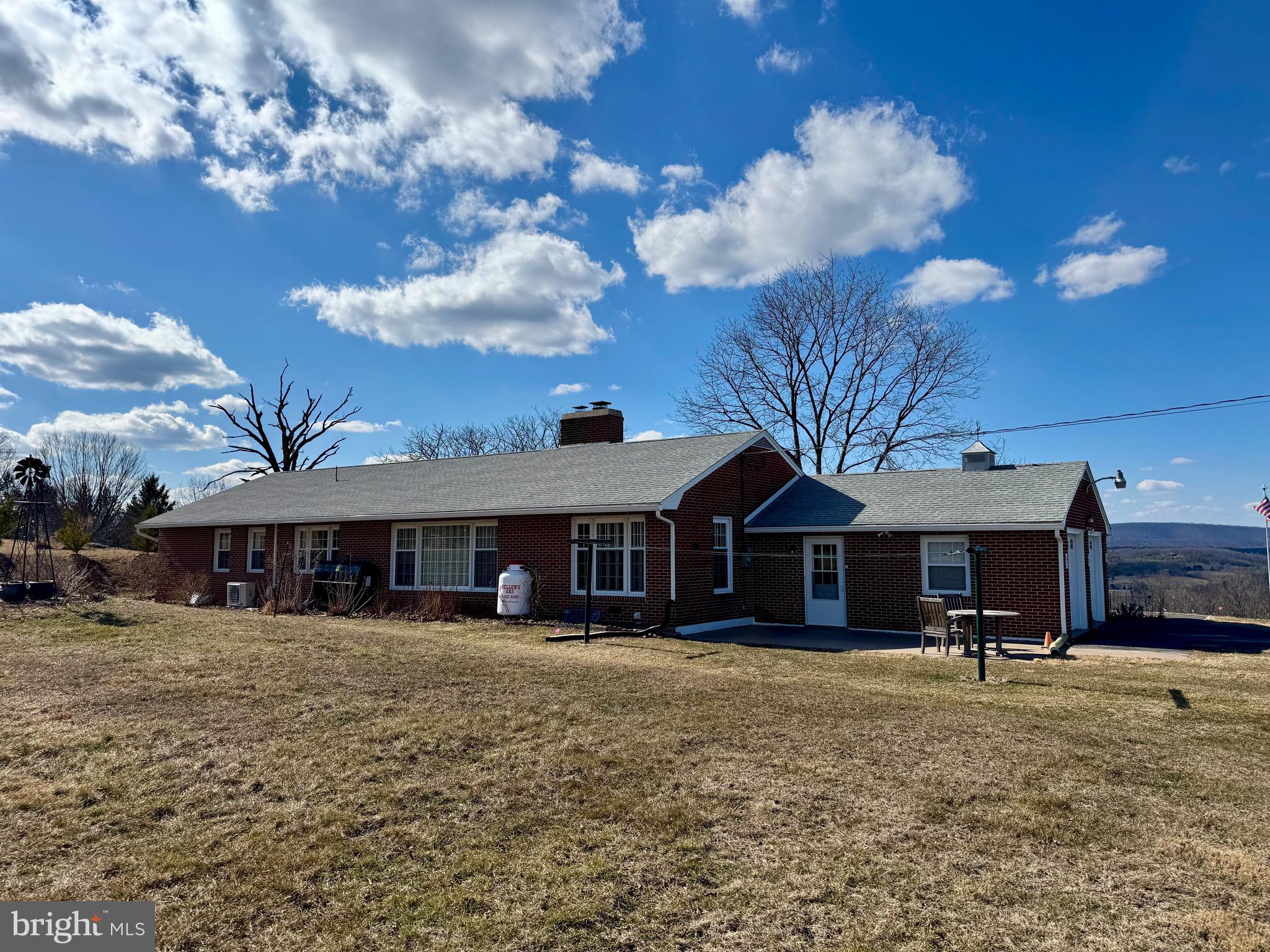 2431 HIGHLAND RIDGE ROAD