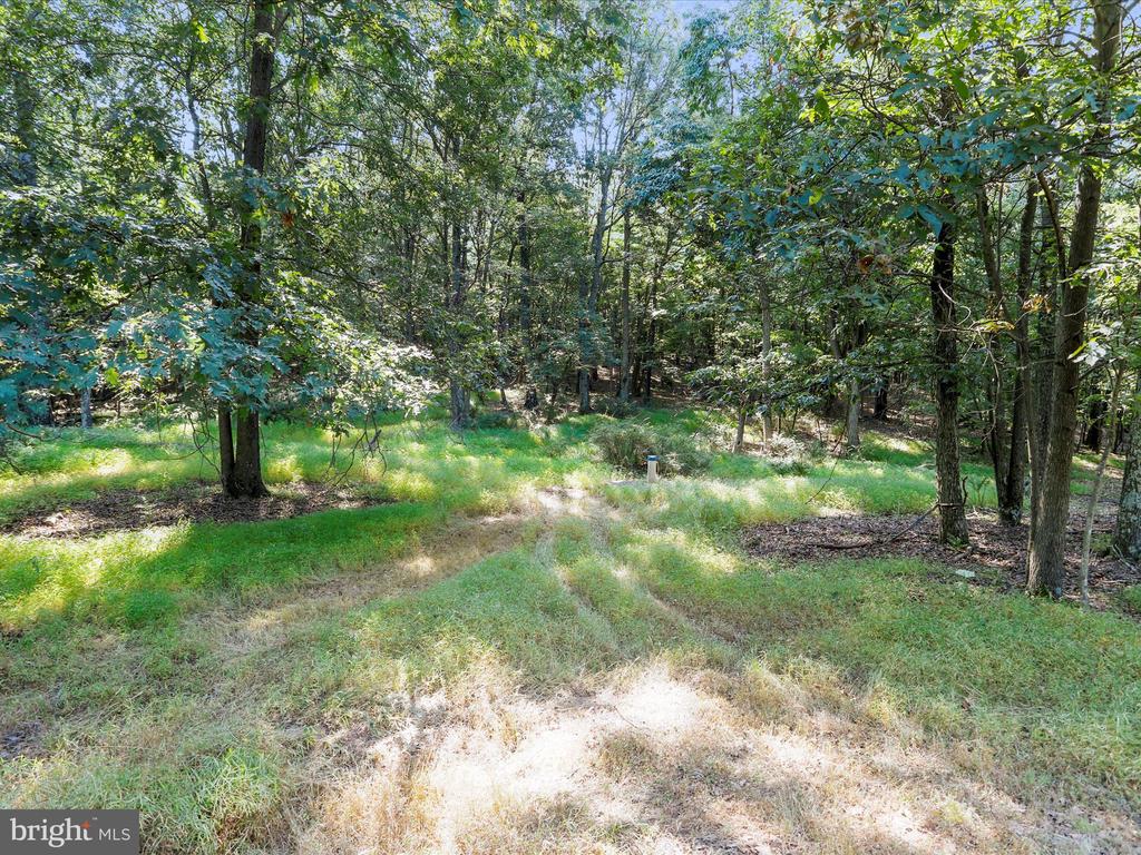 1840 SHADE LANE