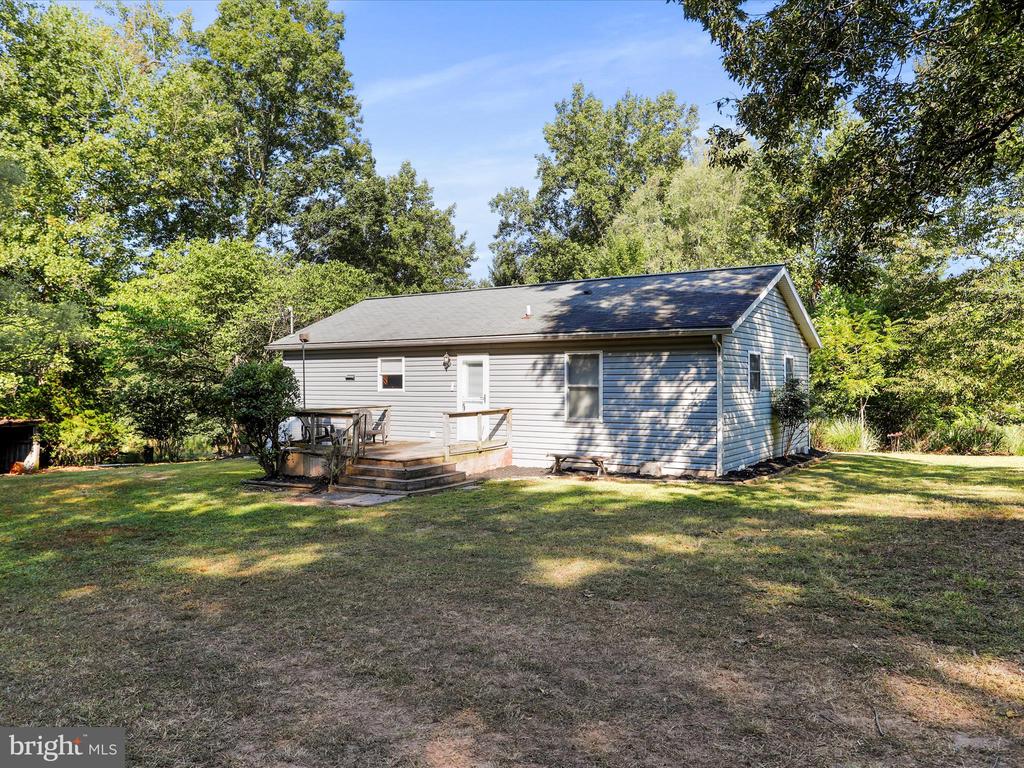 1840 SHADE LANE
