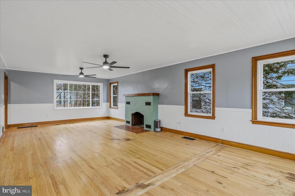 45 ROCKWELL CIRCLE