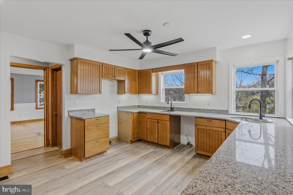 45 ROCKWELL CIRCLE