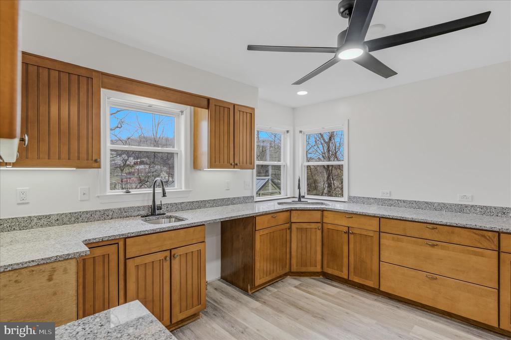 45 ROCKWELL CIRCLE