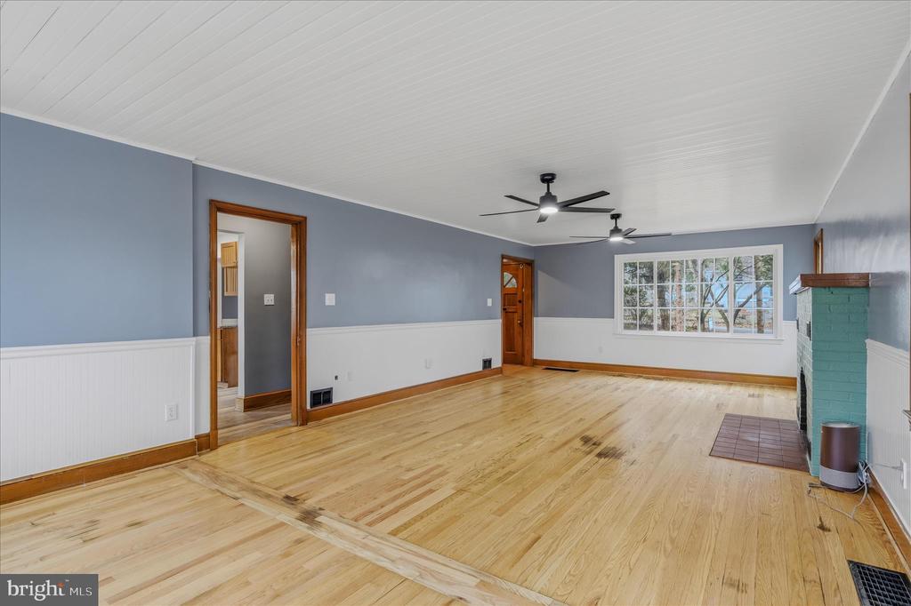45 ROCKWELL CIRCLE