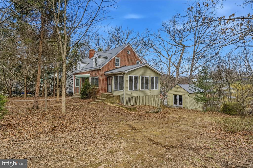45 ROCKWELL CIRCLE