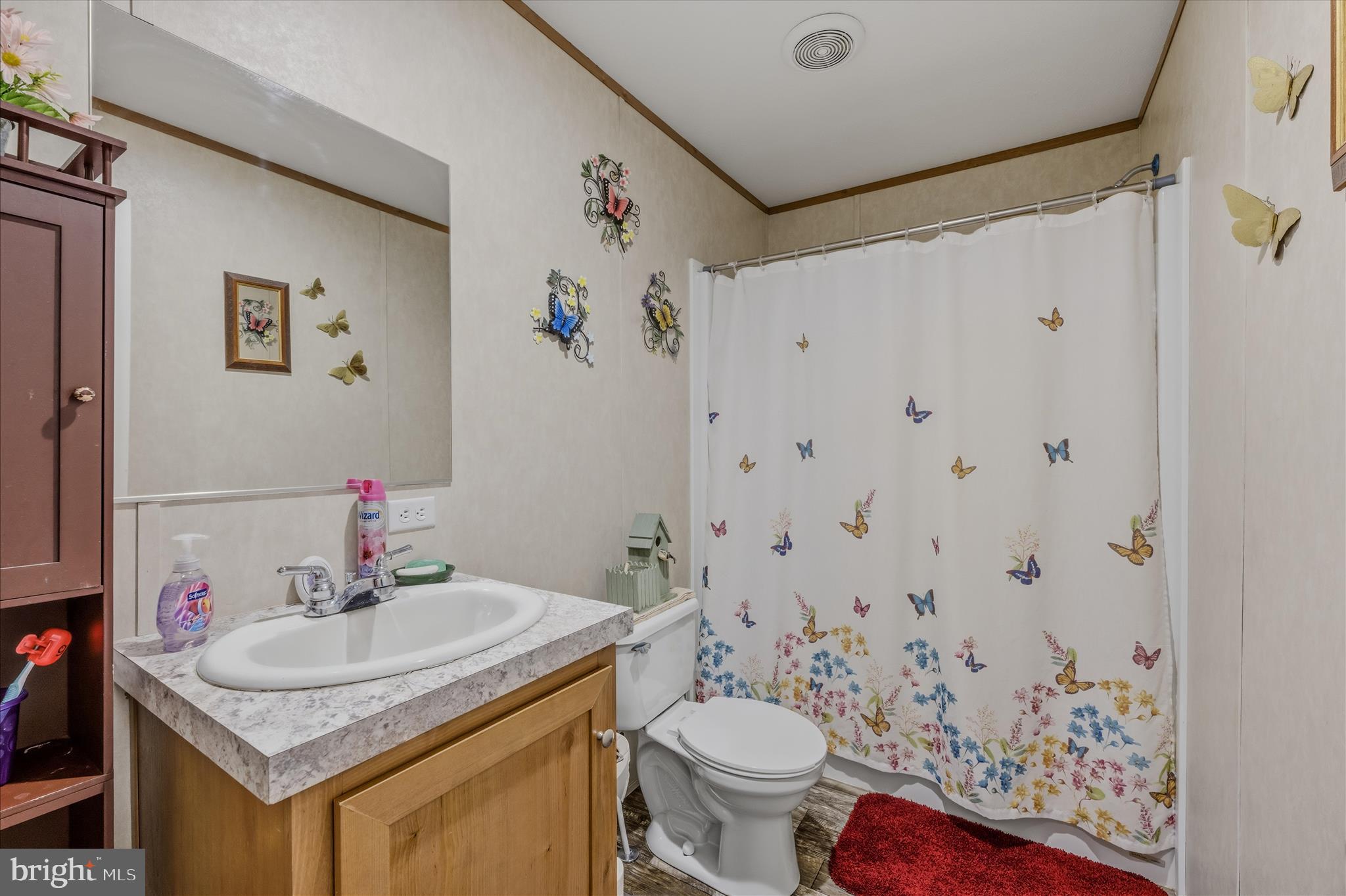 422 BIRCH GROVE LANE