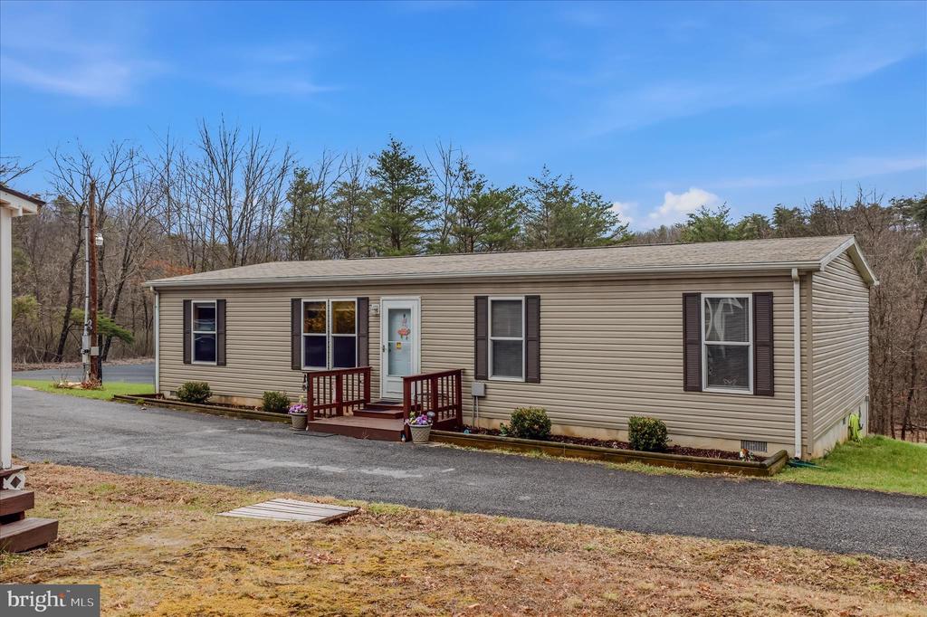 422 BIRCH GROVE LANE
