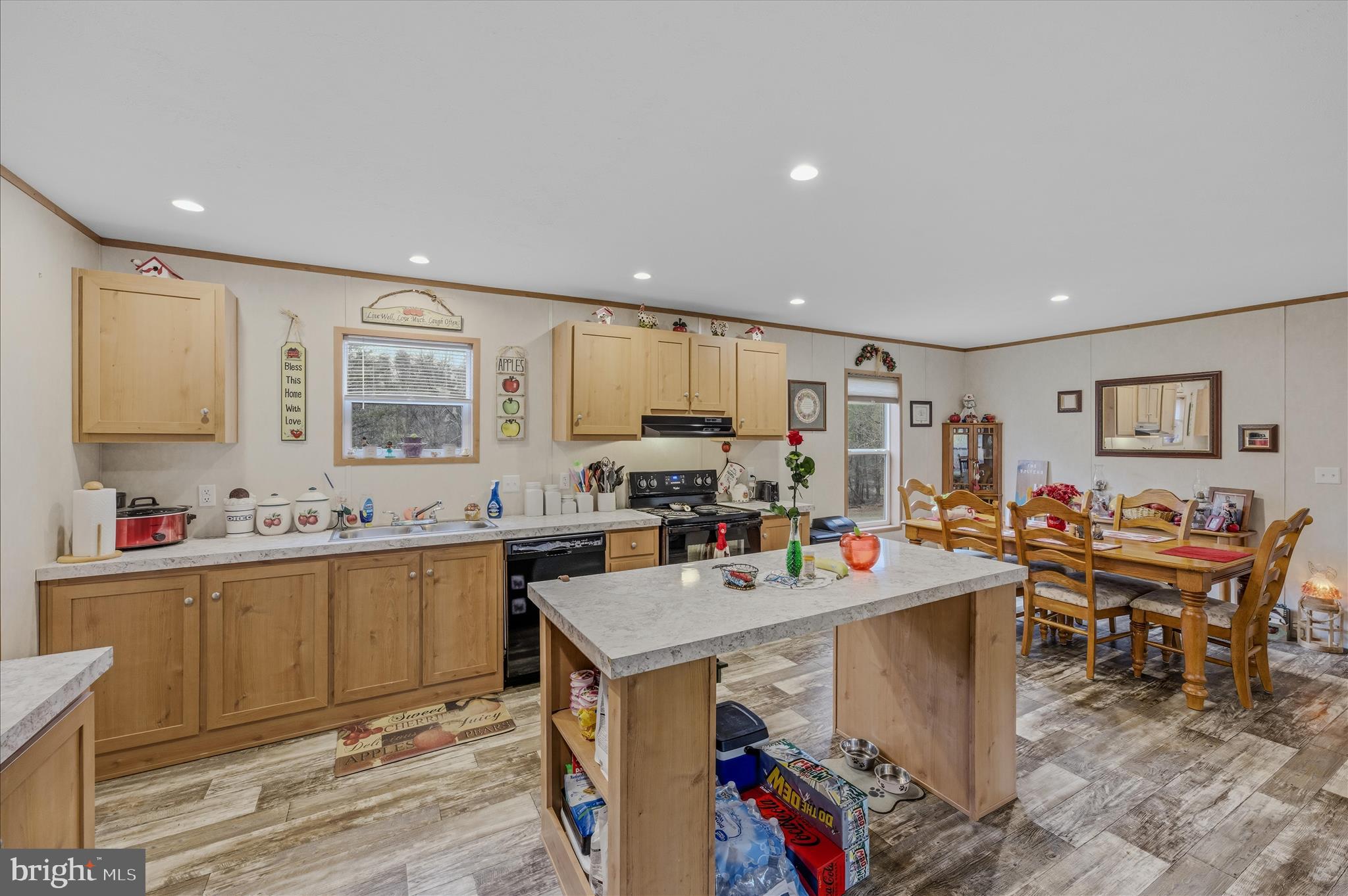 422 BIRCH GROVE LANE