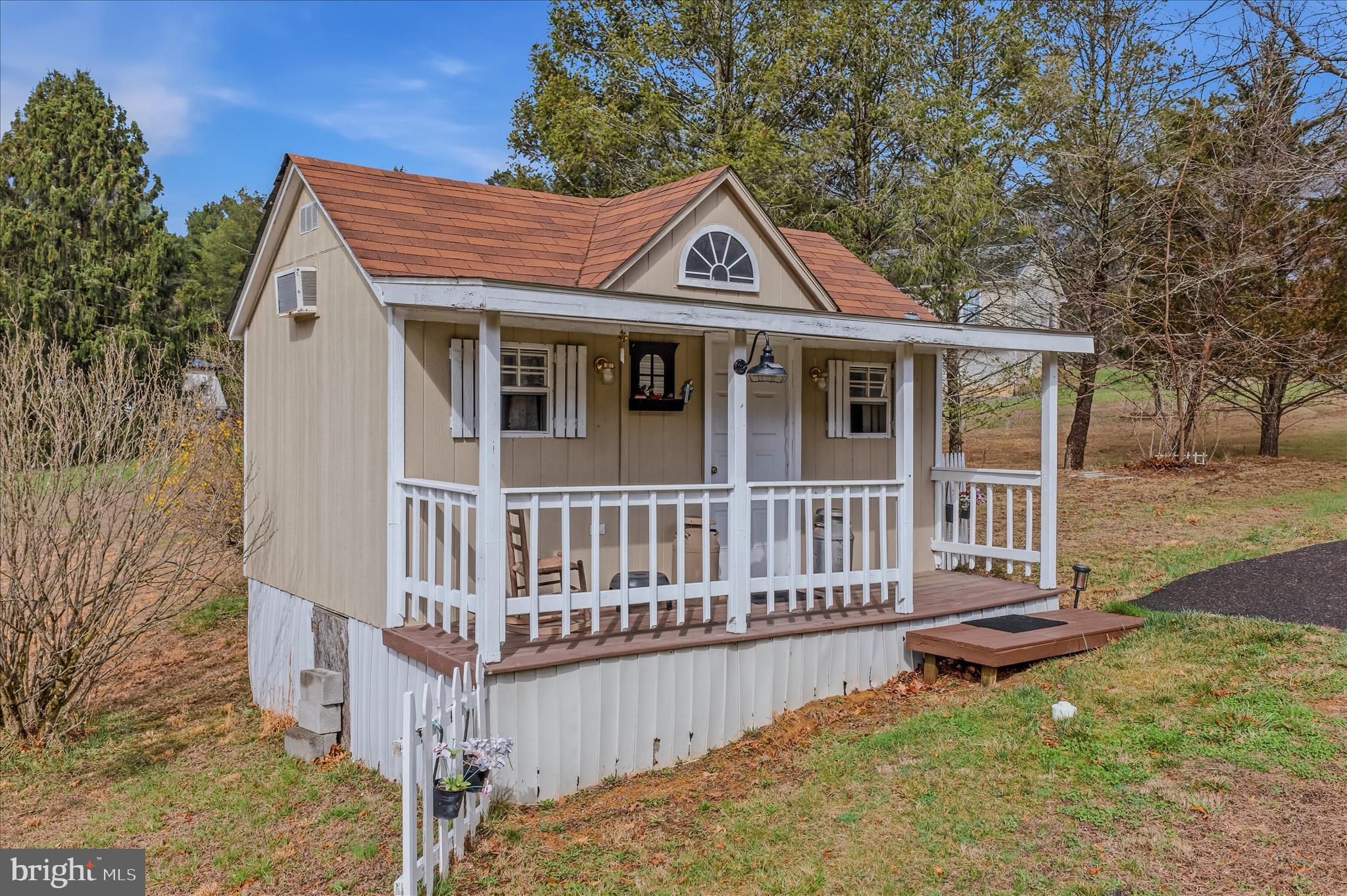 422 BIRCH GROVE LANE