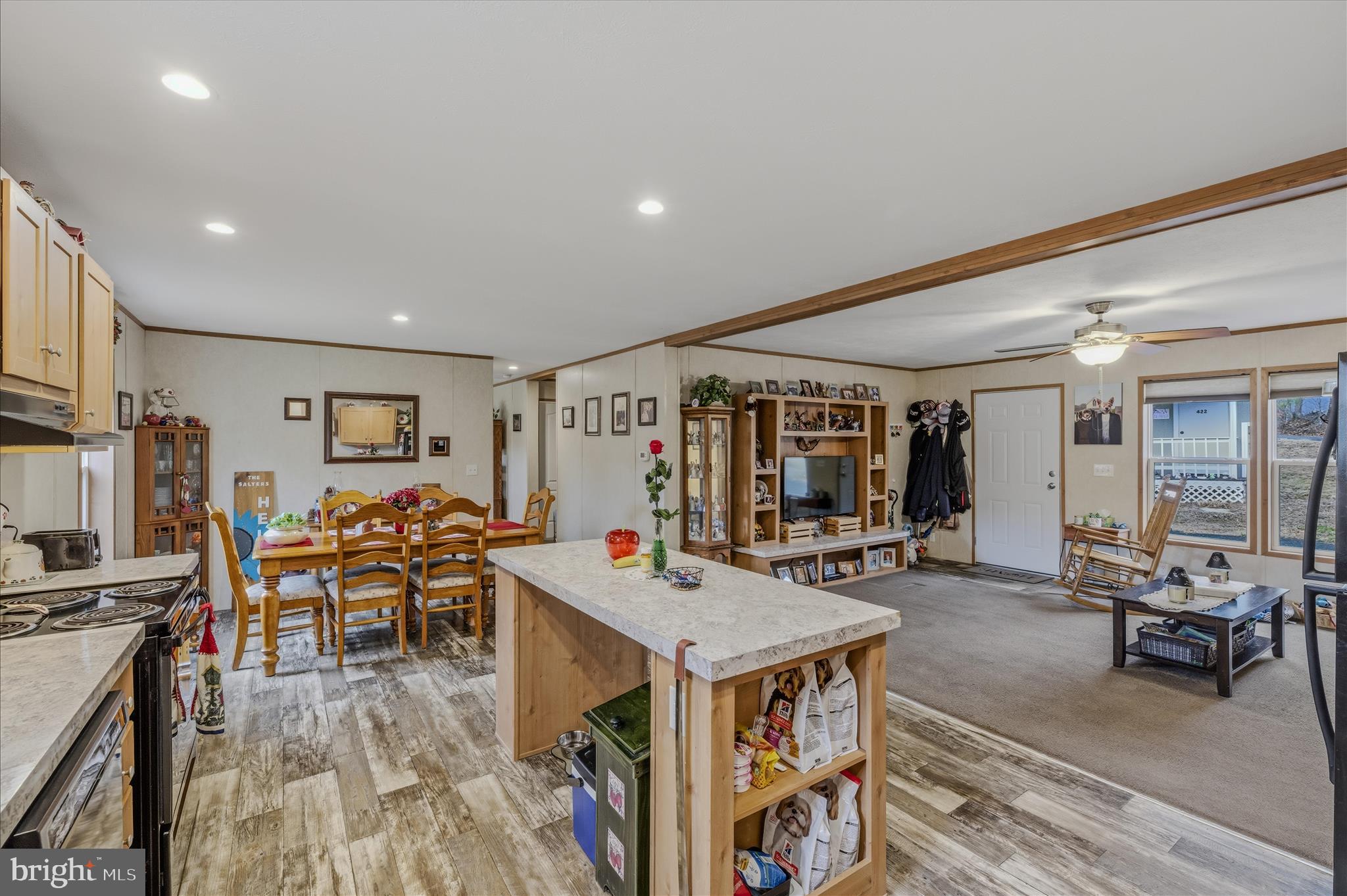 422 BIRCH GROVE LANE