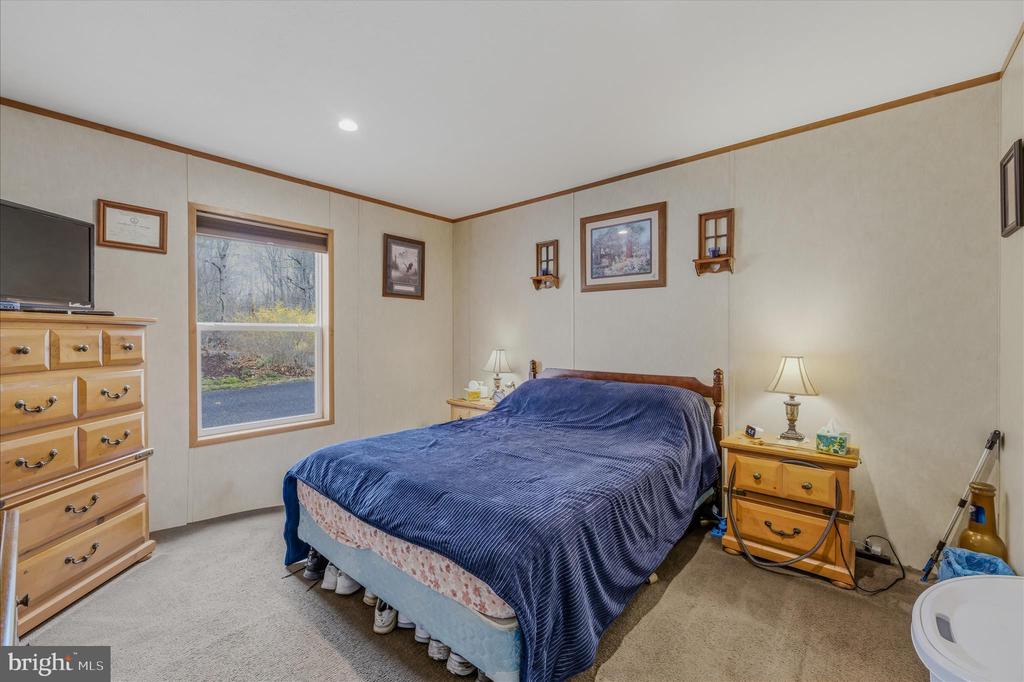 422 BIRCH GROVE LANE