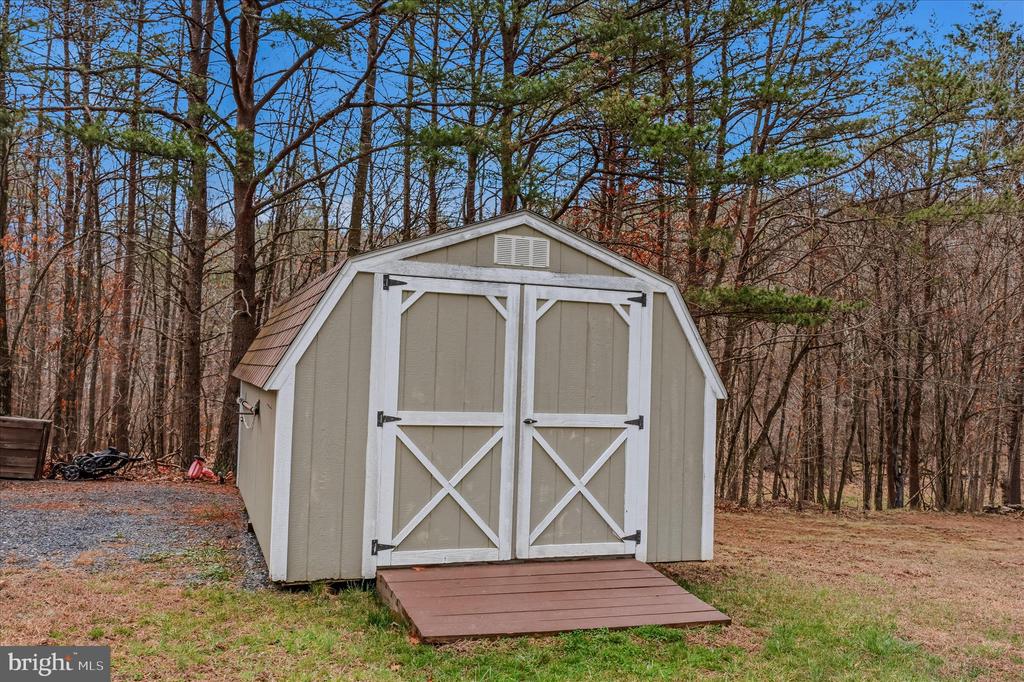 422 BIRCH GROVE LANE