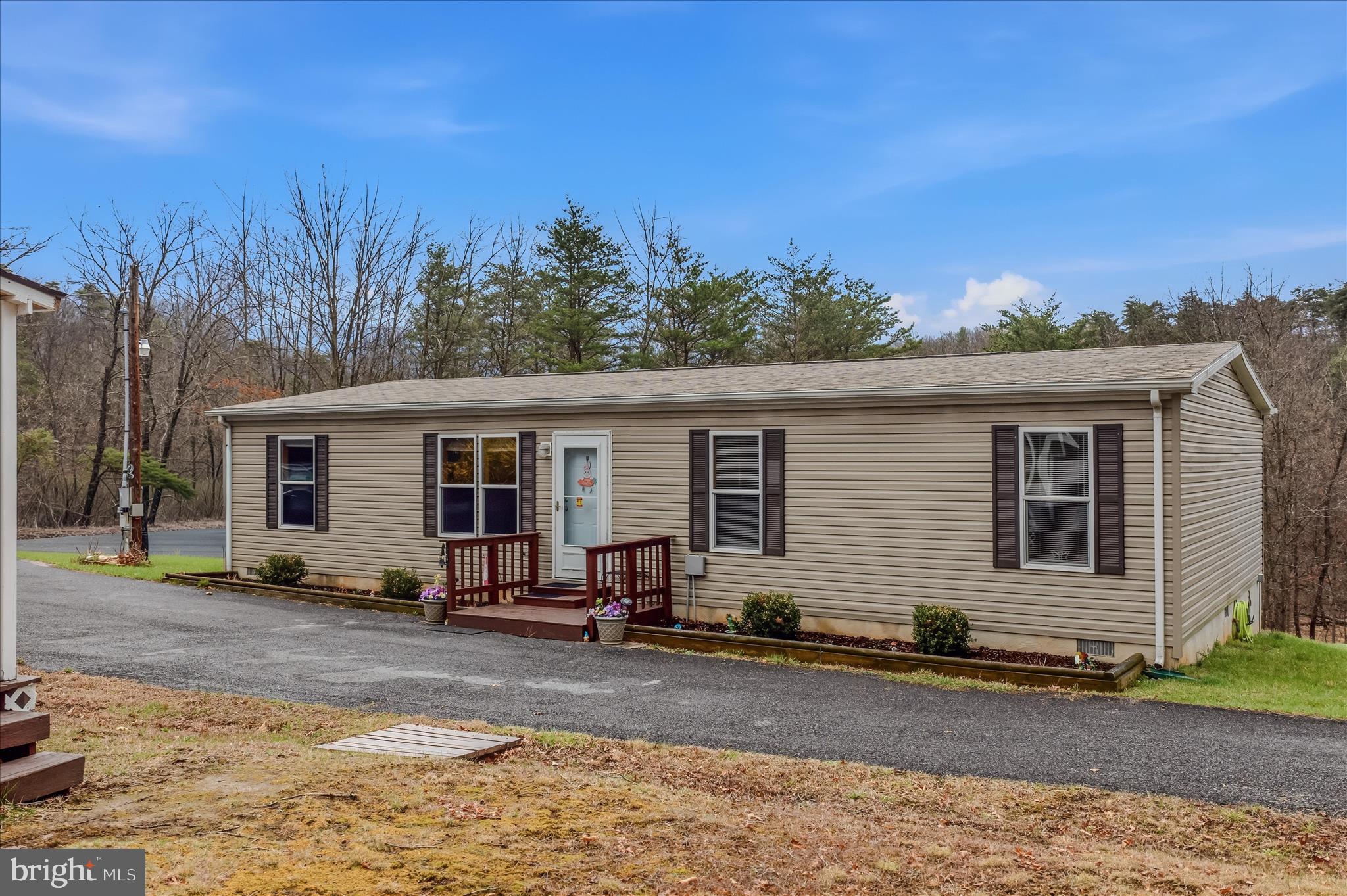 422 BIRCH GROVE LANE