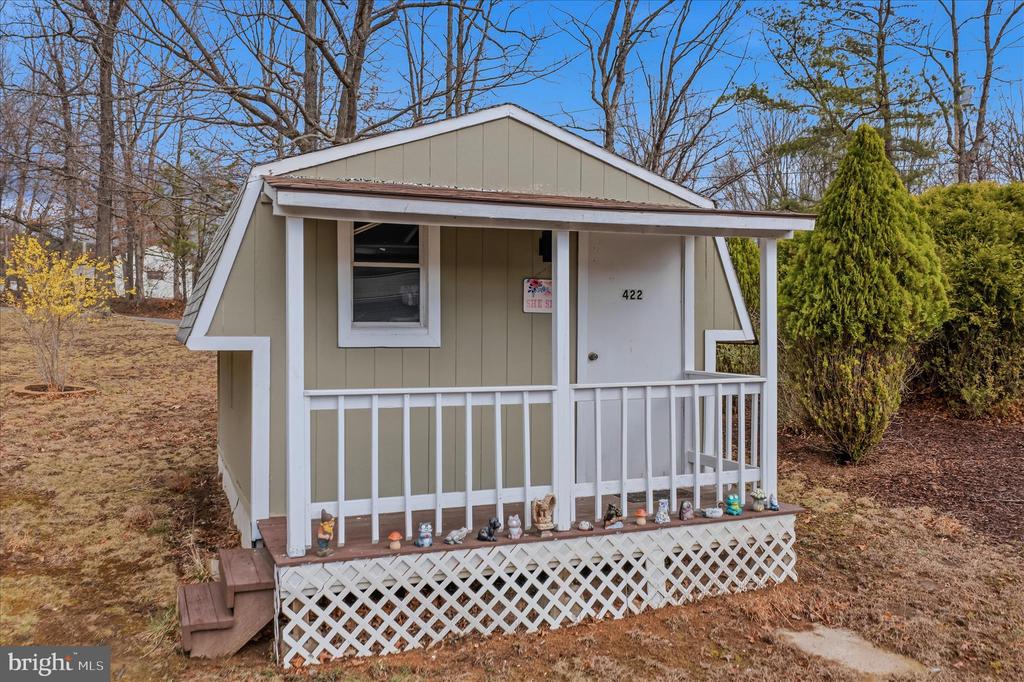 422 BIRCH GROVE LANE