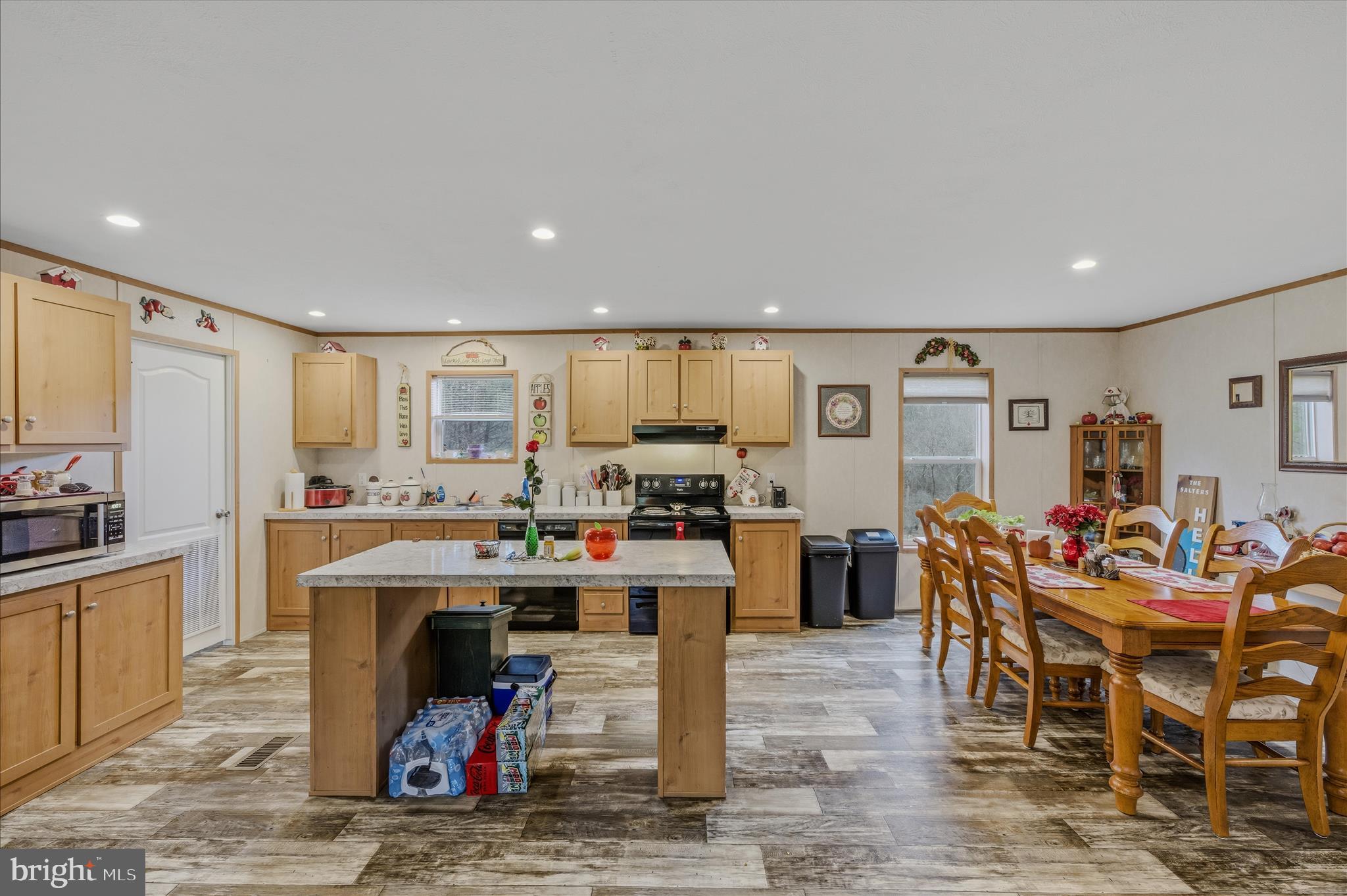 422 BIRCH GROVE LANE