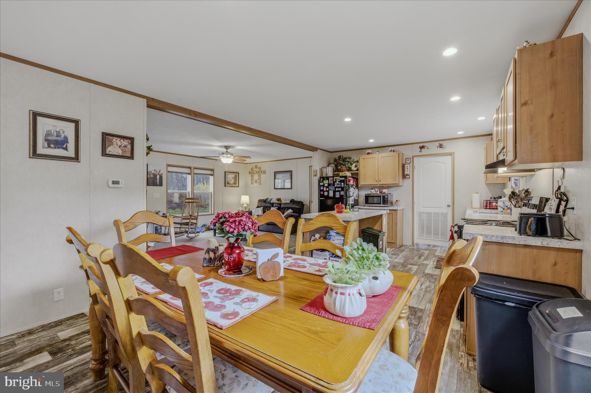 422 BIRCH GROVE LANE