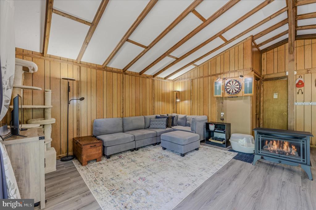 663 AUDUBON ROAD