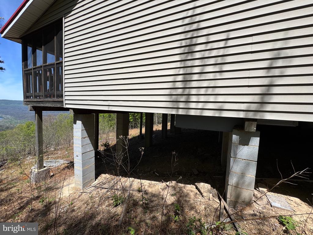457 BLUMB LANE
