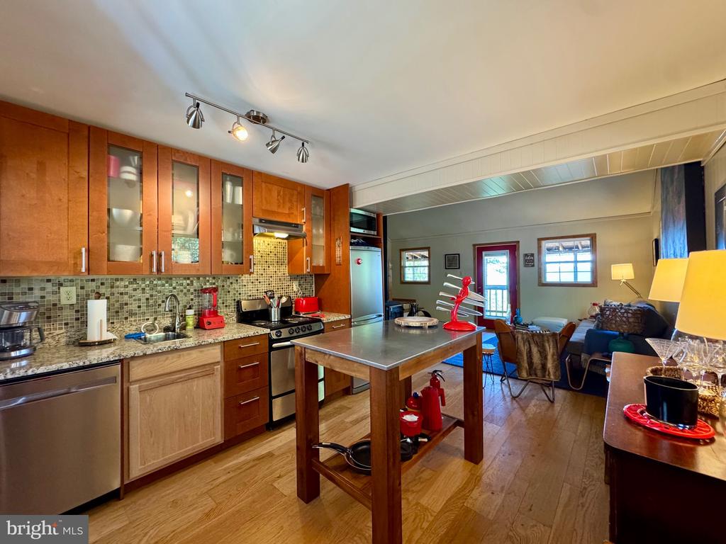 457 BLUMB LANE