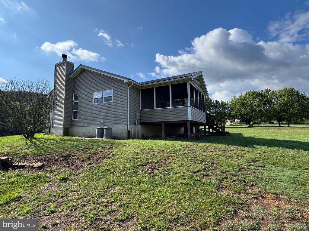 1660 HIGHLAND RIDGE ROAD