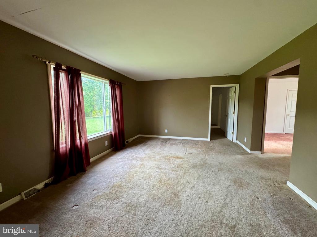 1660 HIGHLAND RIDGE ROAD