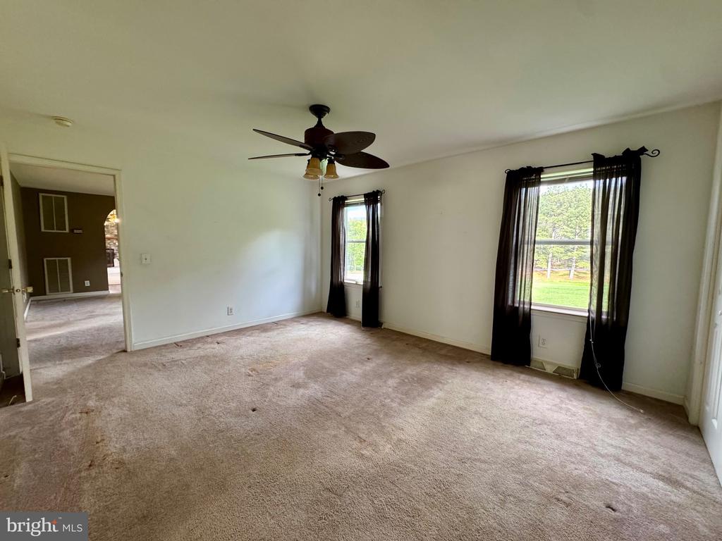 1660 HIGHLAND RIDGE ROAD