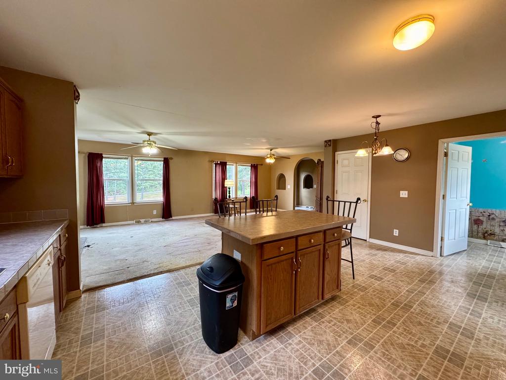 1660 HIGHLAND RIDGE ROAD