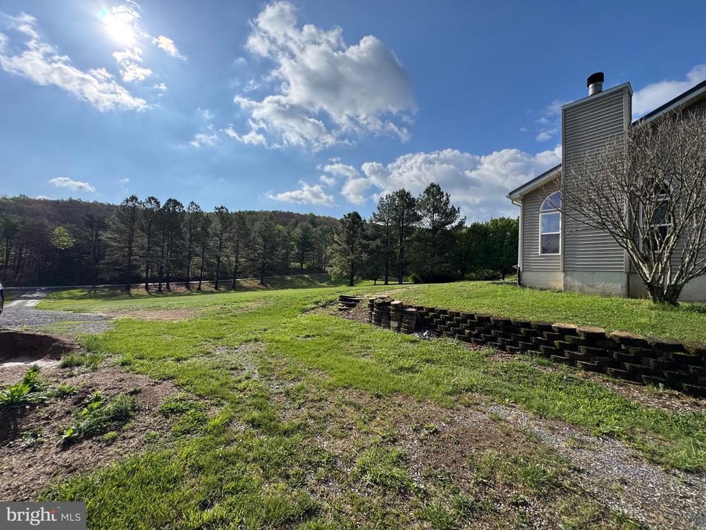 1660 HIGHLAND RIDGE ROAD