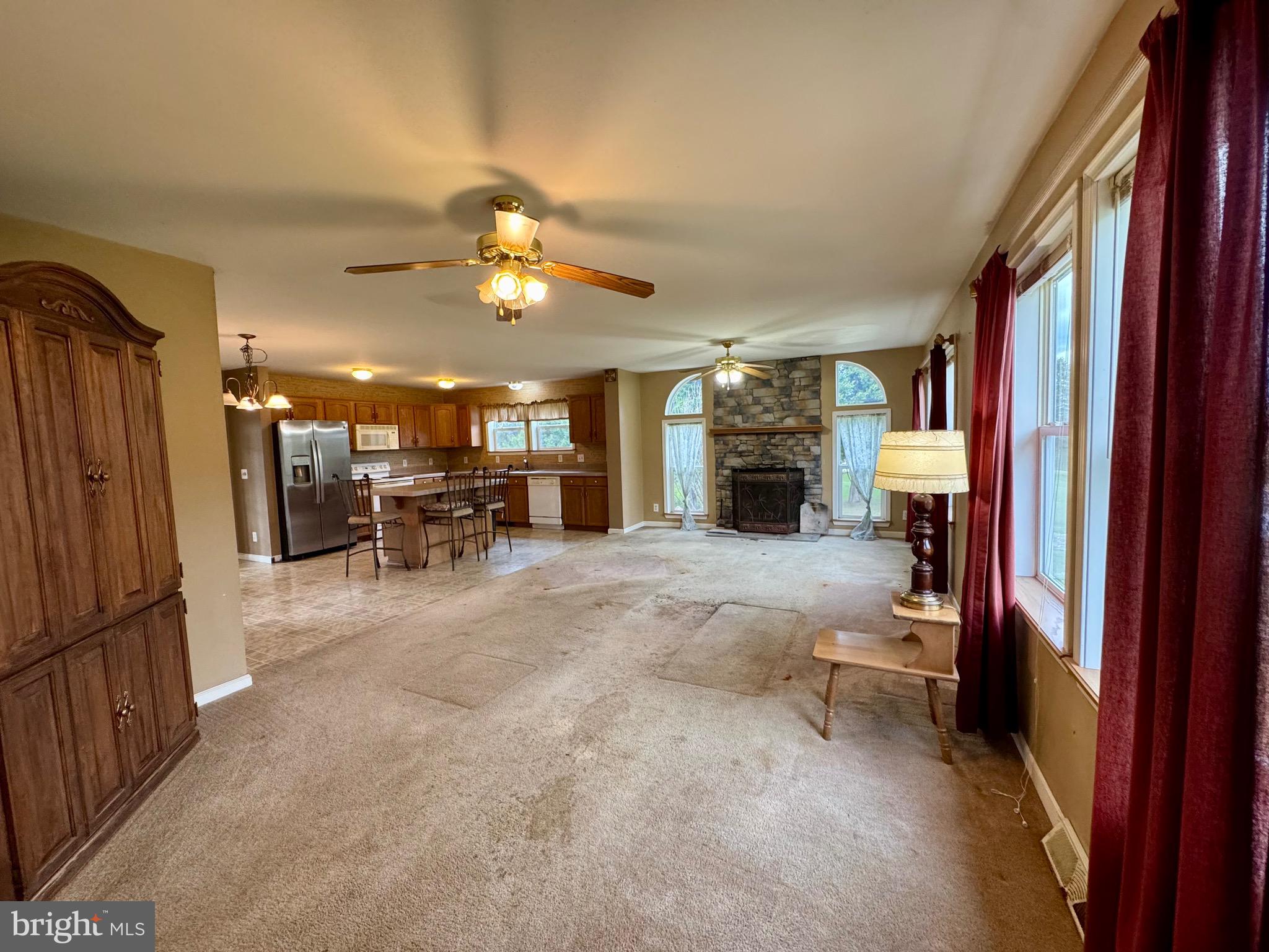 1660 HIGHLAND RIDGE ROAD