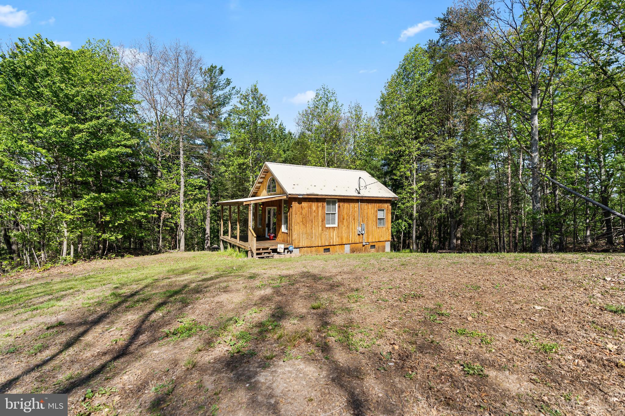 21 THORNWOOD DRIVE