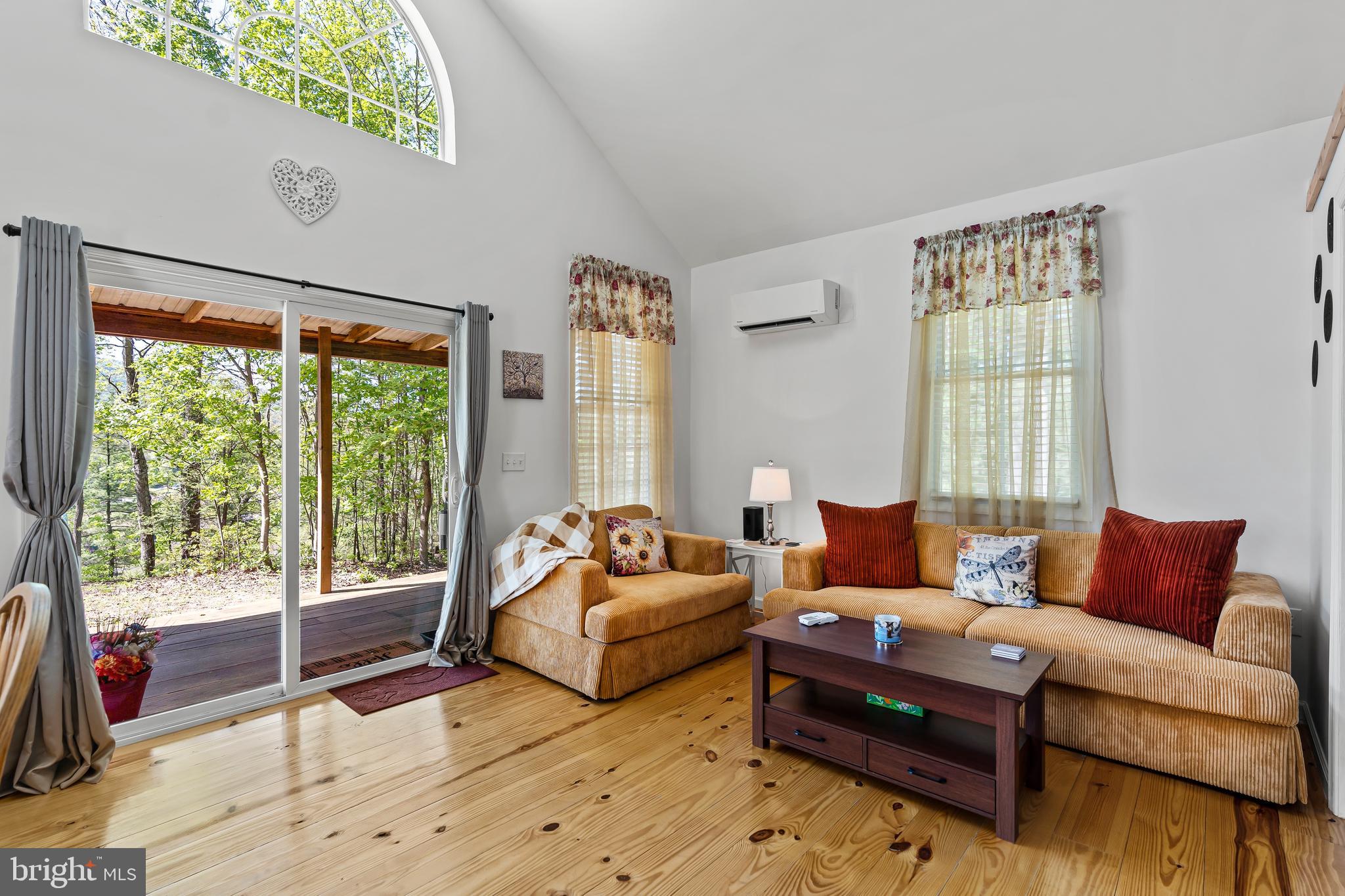 21 THORNWOOD DRIVE