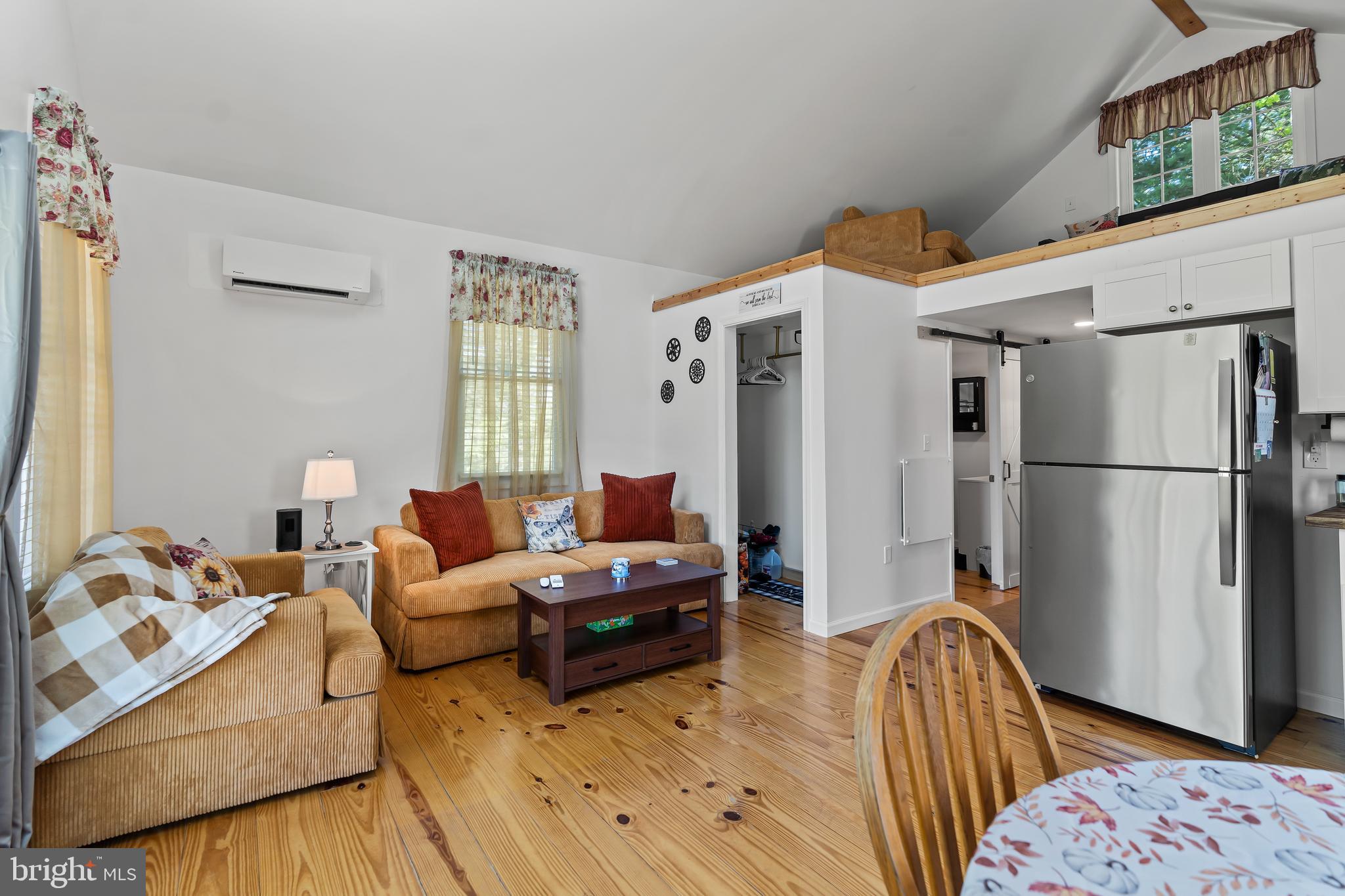 21 THORNWOOD DRIVE