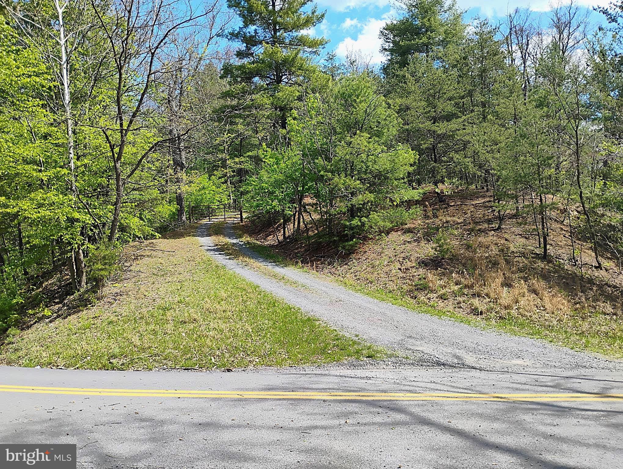 SIR JOHNS RUN RD