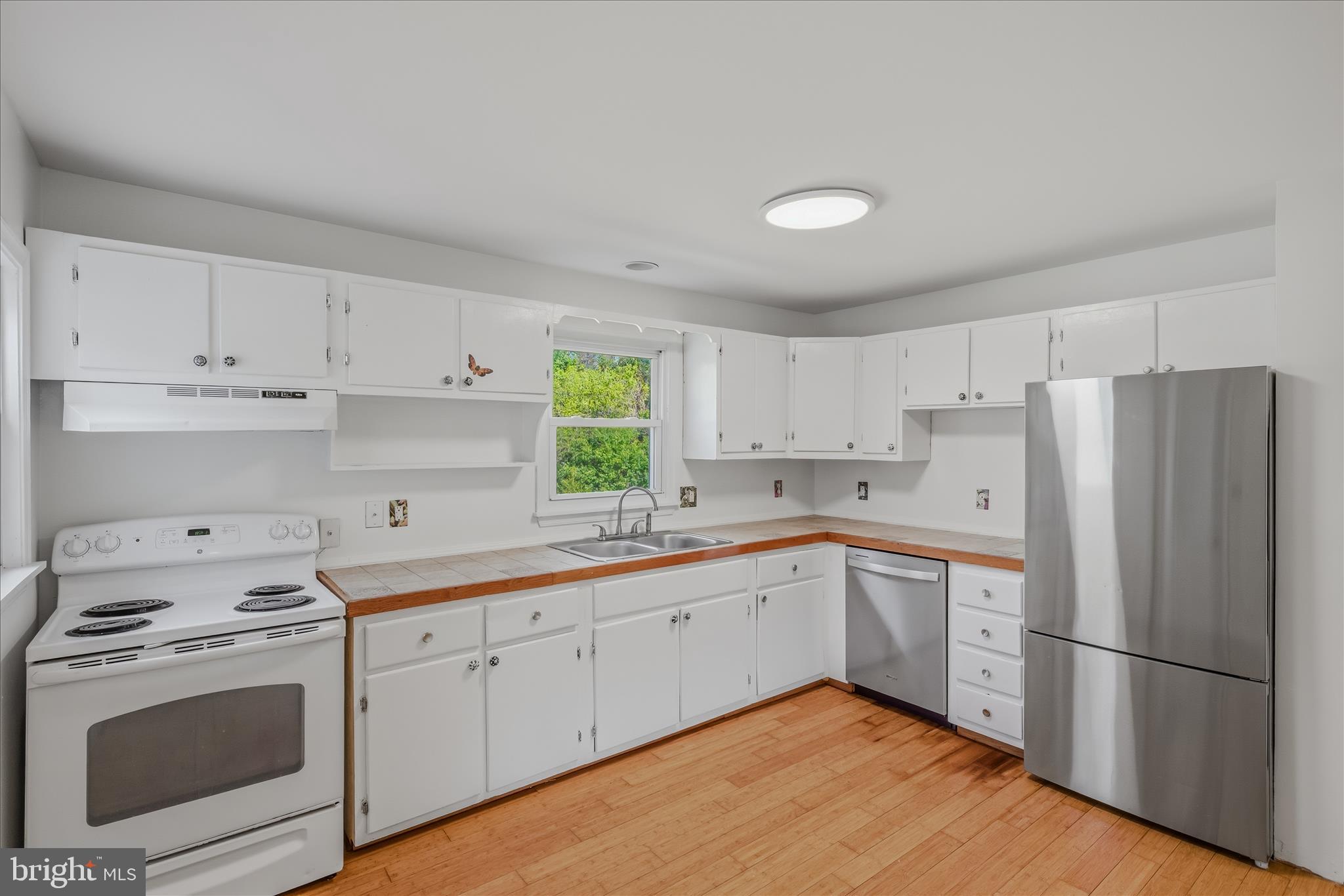 627 APPLE ORCHARD CIRCLE