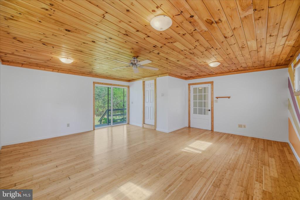 627 APPLE ORCHARD CIRCLE