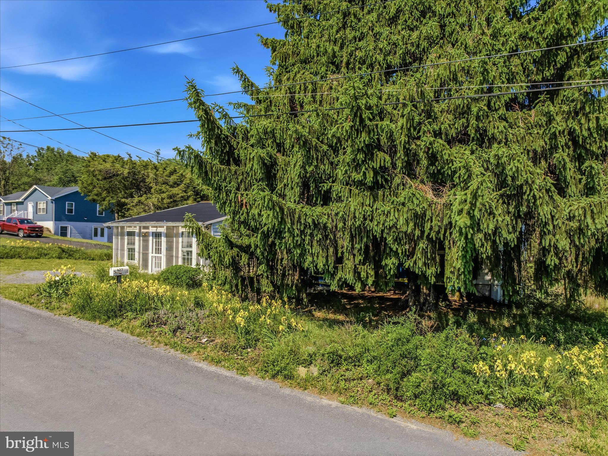 627 APPLE ORCHARD CIRCLE