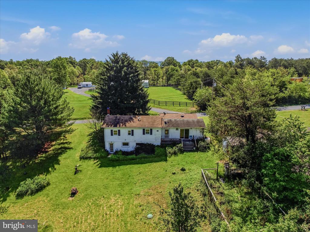 627 APPLE ORCHARD CIRCLE