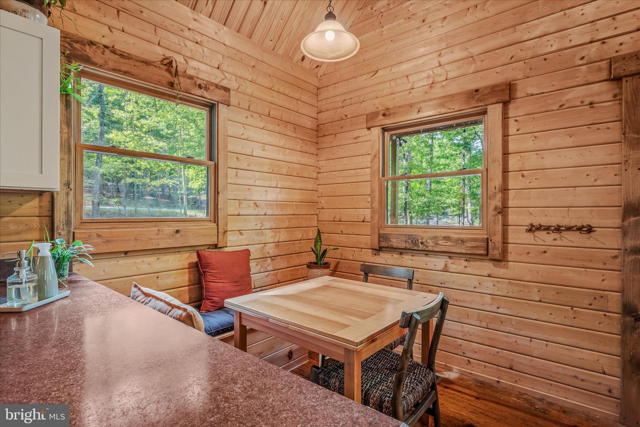 122 HONEY LOCUST LANE