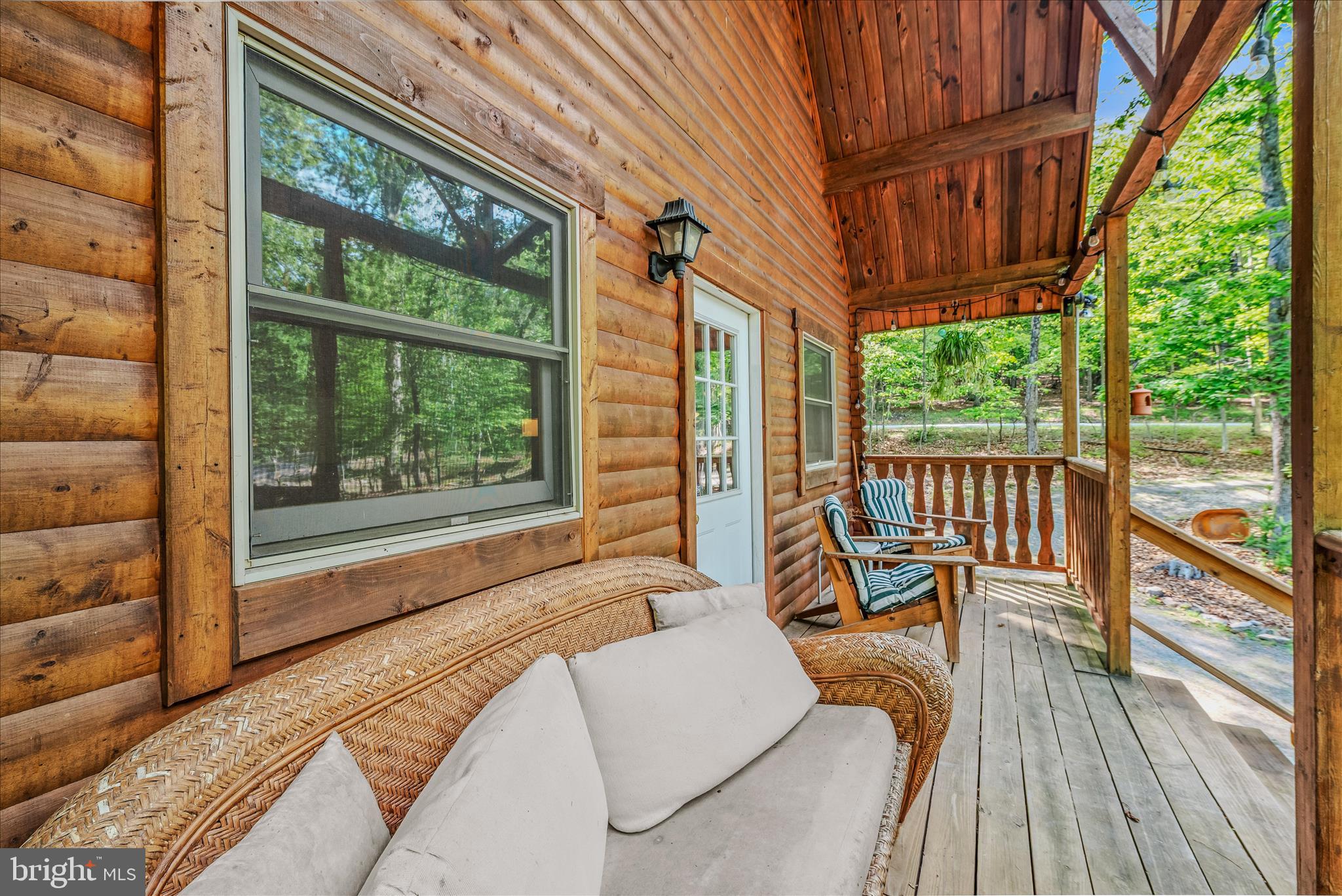 122 HONEY LOCUST LANE