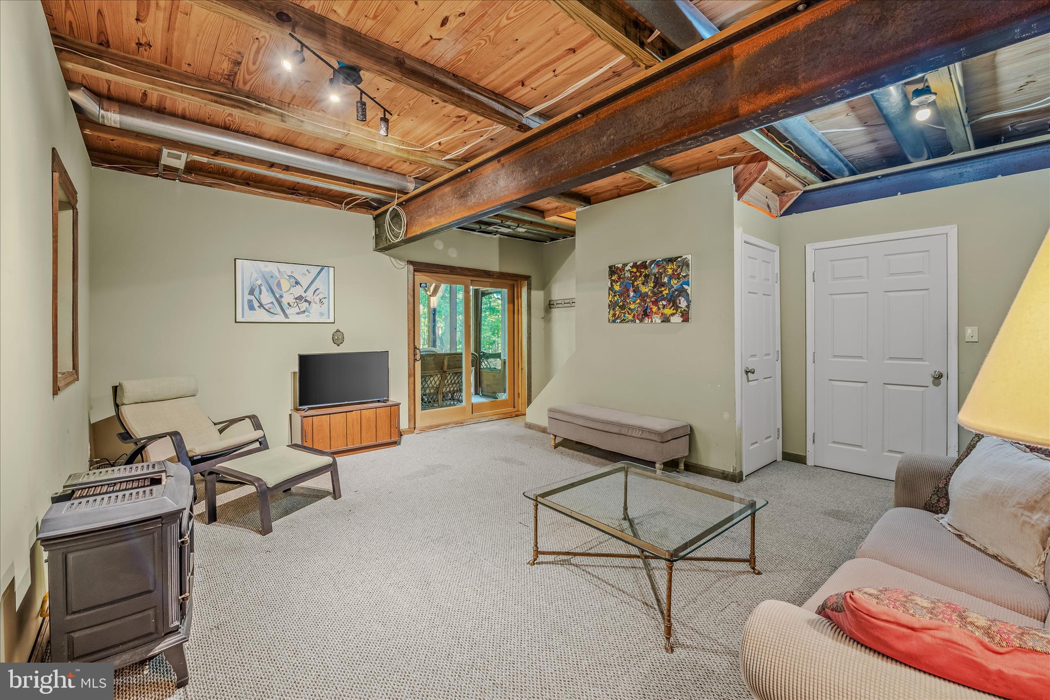 122 HONEY LOCUST LANE
